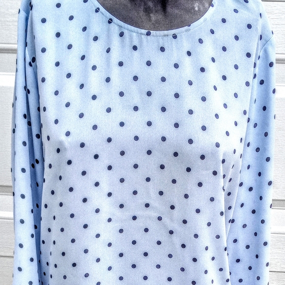VINCE CAMUTO L/S TOP - BOHO LIGHT BLUE w/ NAVY POLKA-DOT- SMALL - Picture 7 of 7